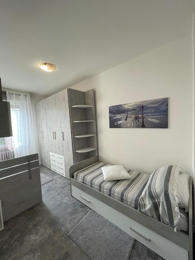 Magic Apartments Bardolino Exterior photo